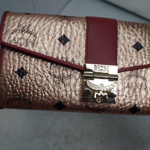 MCM Patricia Large Visetos Champagne Gold Wallet - Picture 11 of 11
